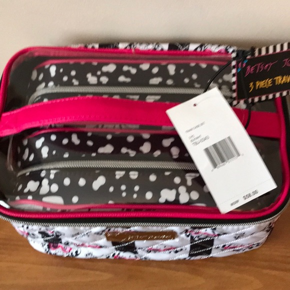 BETSEY JOHNSON 3 PIECE TRAVEL CASE RETAIL 58 NWT - Picture 7 of 7